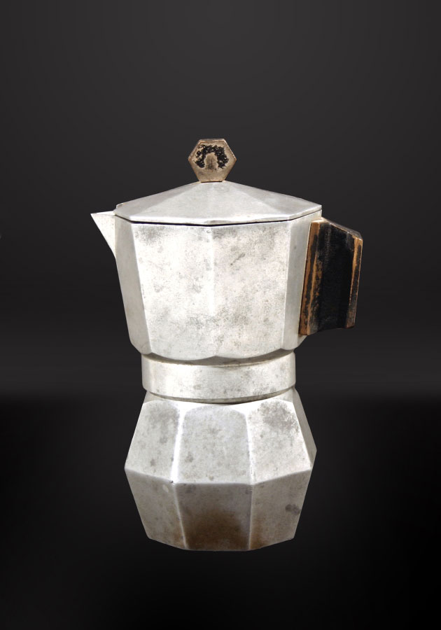 historyczna kawiarka Bialetti
